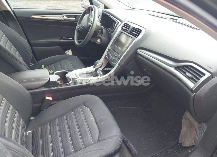 Photo 5 of 2016 Ford Fusion SE (VIN 3FA6P0H73GR294534)