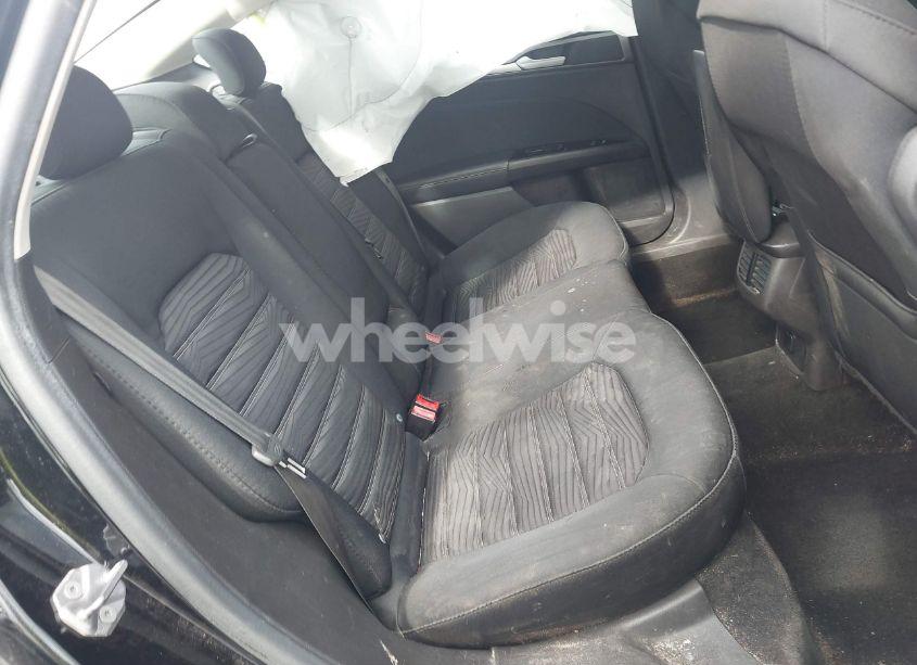 Photo 8 of 2016 Ford Fusion SE (VIN 3FA6P0H73GR296896)