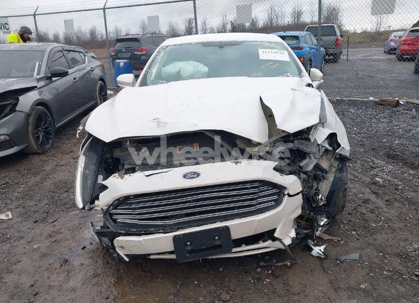 Photo 13 of 2016 Ford Fusion SE (VIN 3FA6P0H73GR298888)
