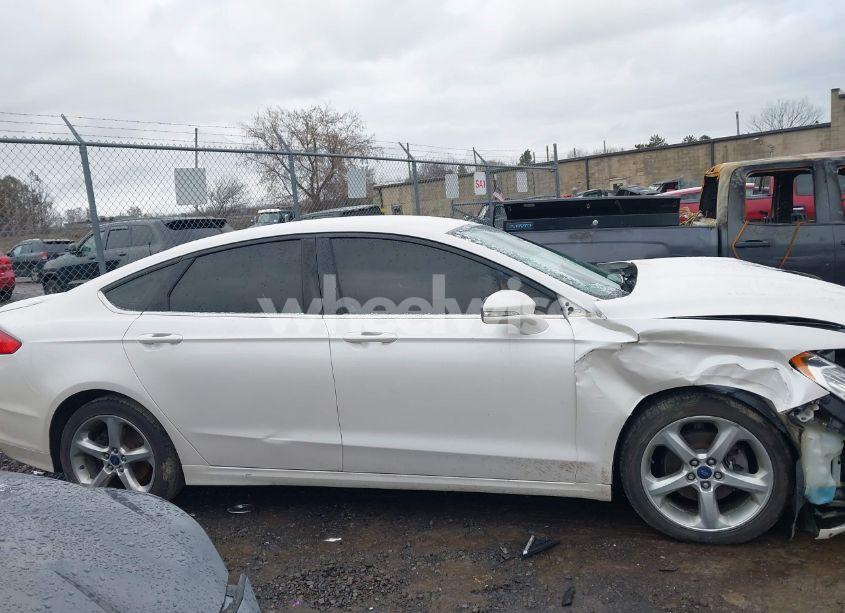 Photo 14 of 2016 Ford Fusion SE (VIN 3FA6P0H73GR298888)