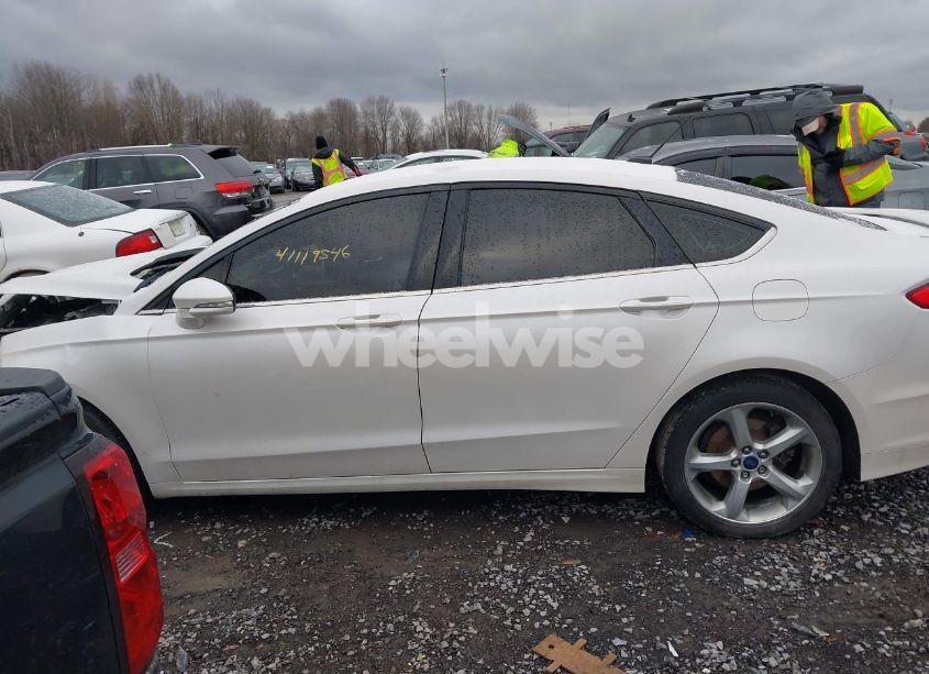 Photo 15 of 2016 Ford Fusion SE (VIN 3FA6P0H73GR298888)