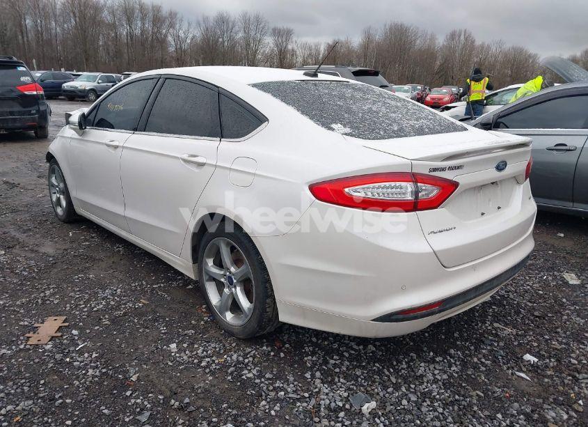 Photo 3 of 2016 Ford Fusion SE (VIN 3FA6P0H73GR298888)