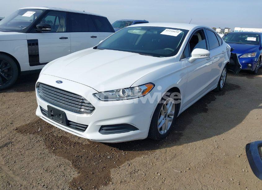 Photo 2 of 2016 Ford Fusion SE (VIN 3FA6P0H73GR305046)