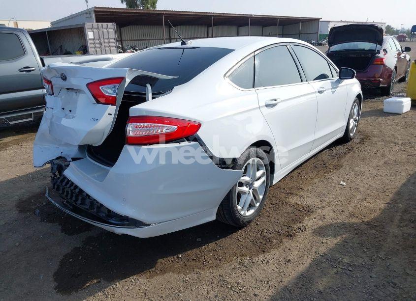 Photo 4 of 2016 Ford Fusion SE (VIN 3FA6P0H73GR305046)