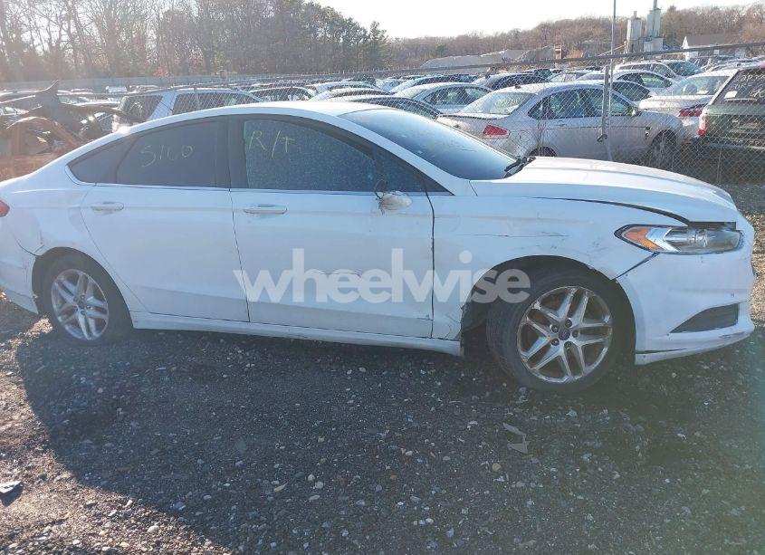 Photo 13 of 2016 Ford Fusion SE (VIN 3FA6P0H73GR322817)