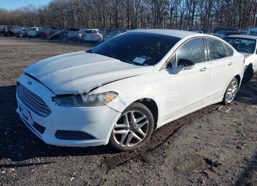 Photo 2 of 2016 Ford Fusion SE (VIN 3FA6P0H73GR322817)
