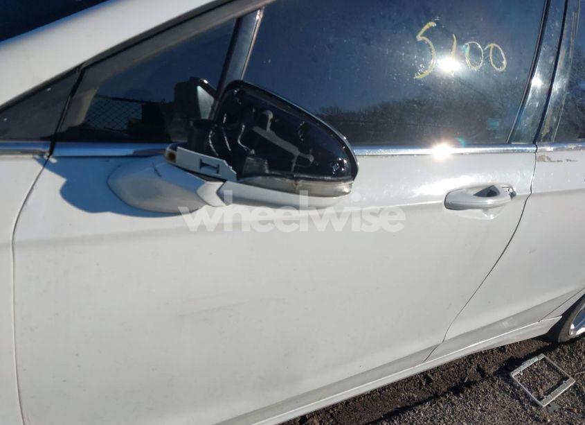 Photo 6 of 2016 Ford Fusion SE (VIN 3FA6P0H73GR322817)