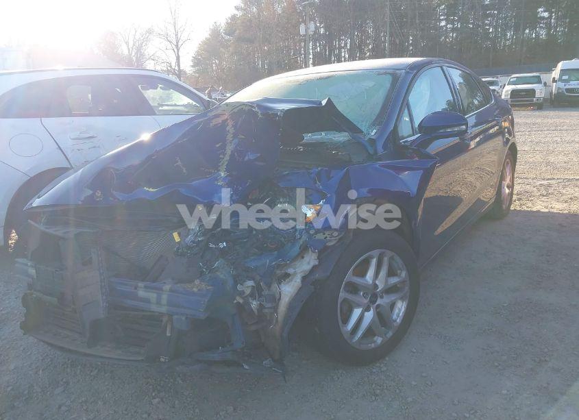 Photo 2 of 2016 Ford Fusion SE (VIN 3FA6P0H73GR358880)