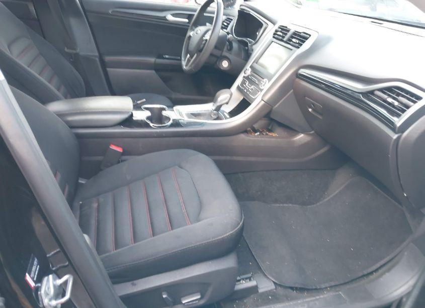 Photo 5 of 2016 Ford Fusion SE (VIN 3FA6P0H73GR376358)