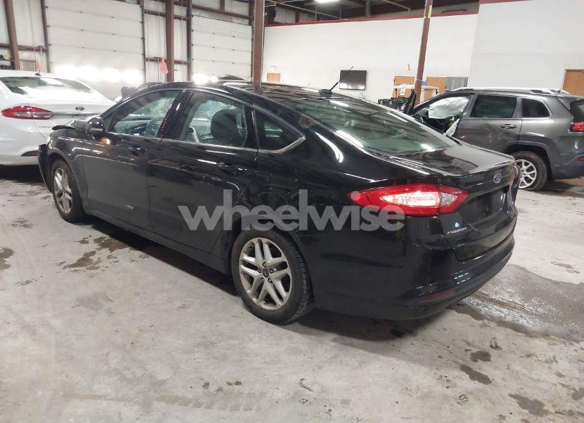 Photo 3 of 2016 Ford Fusion SE (VIN 3FA6P0H73GR381060)