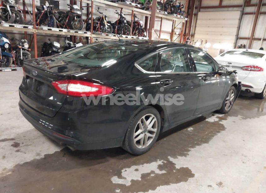 Photo 4 of 2016 Ford Fusion SE (VIN 3FA6P0H73GR381060)