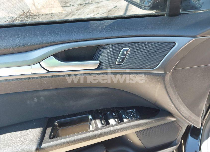 Photo 19 of 2016 Ford Fusion SE (VIN 3FA6P0H73GR394066)