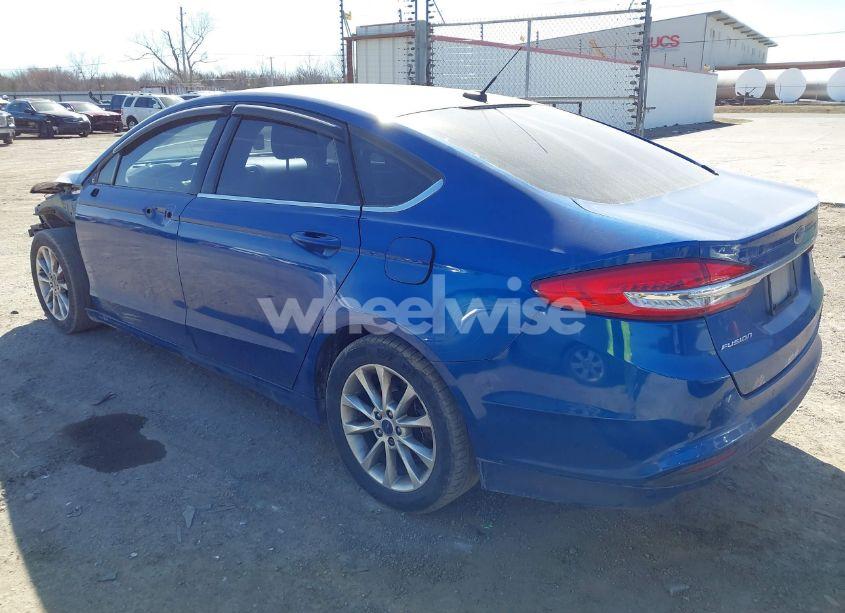 Photo 3 of 2017 Ford Fusion SE (VIN 3FA6P0H73HR109156)