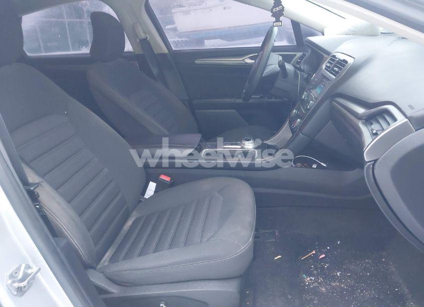 Photo 5 of 2017 Ford Fusion SE (VIN 3FA6P0H73HR138592)