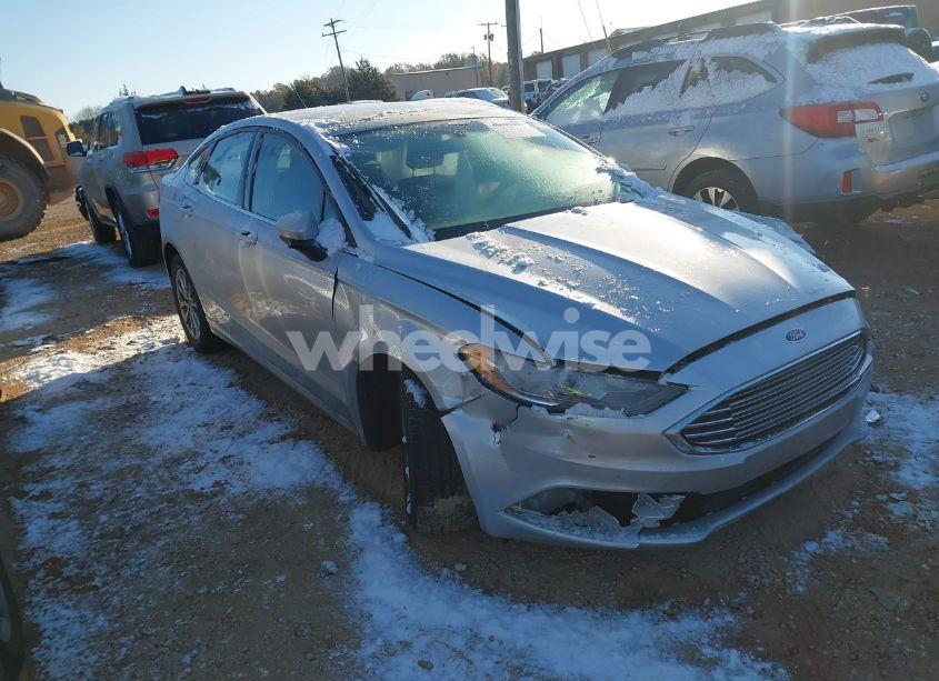 2017 Ford Fusion SE (VIN 3FA6P0H73HR143372) main photo
