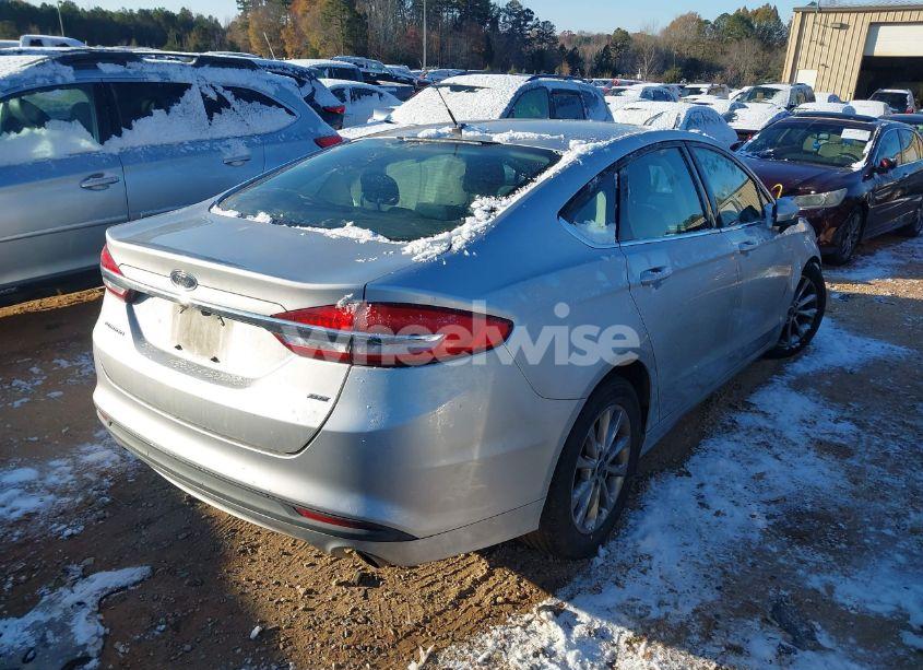 Photo 4 of 2017 Ford Fusion SE (VIN 3FA6P0H73HR143372)