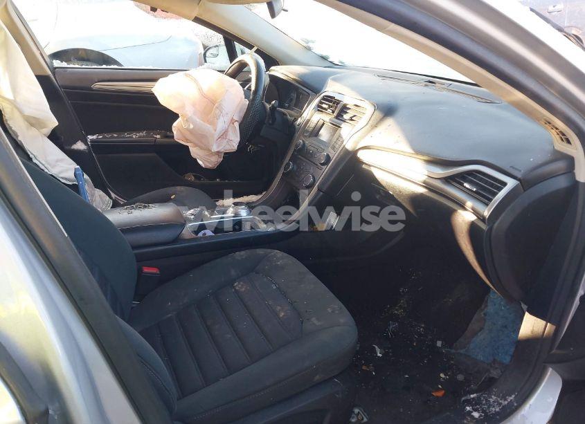 Photo 5 of 2017 Ford Fusion SE (VIN 3FA6P0H73HR143372)