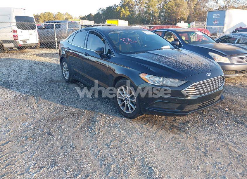 2017 Ford Fusion SE (VIN 3FA6P0H73HR193141) main photo