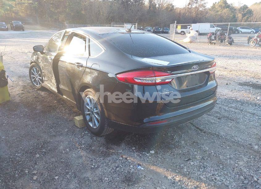 Photo 3 of 2017 Ford Fusion SE (VIN 3FA6P0H73HR193141)