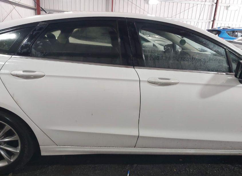 Photo 13 of 2017 Ford Fusion SE (VIN 3FA6P0H73HR259400)