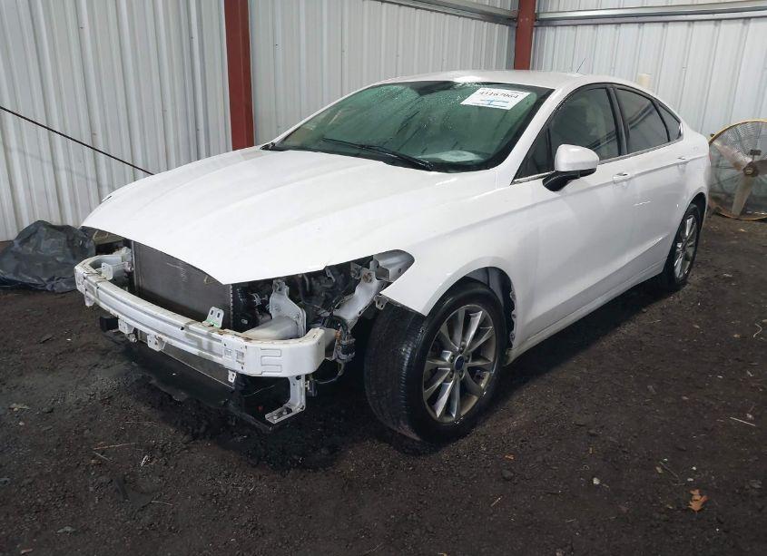 Photo 2 of 2017 Ford Fusion SE (VIN 3FA6P0H73HR259400)