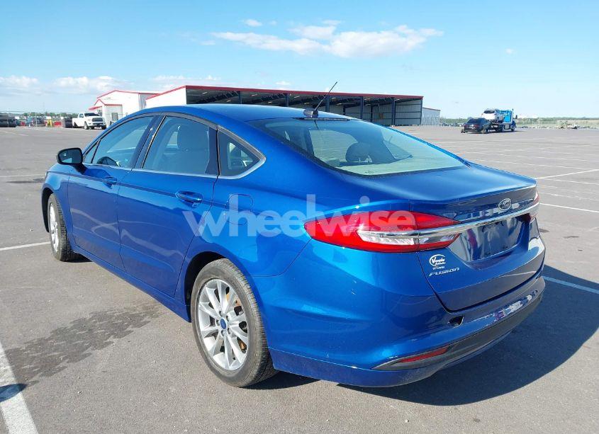 Photo 3 of 2017 Ford Fusion SE (VIN 3FA6P0H73HR260806)