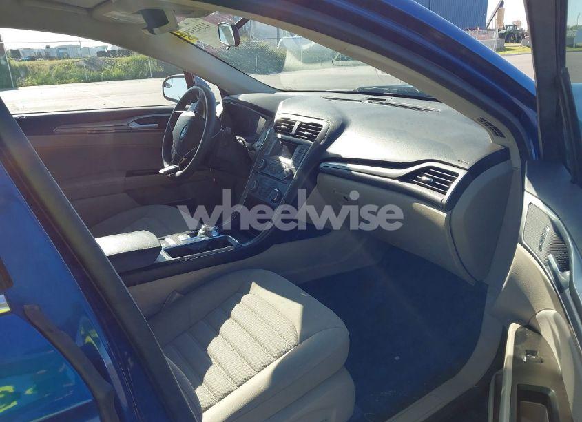 Photo 5 of 2017 Ford Fusion SE (VIN 3FA6P0H73HR260806)