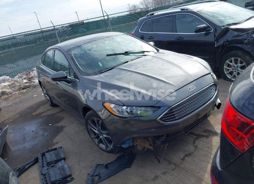 2017 Ford Fusion SE (VIN 3FA6P0H73HR319871) main photo