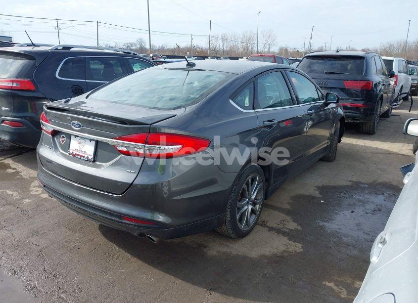 Photo 4 of 2017 Ford Fusion SE (VIN 3FA6P0H73HR319871)