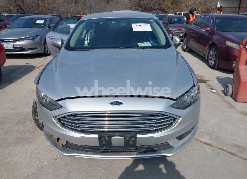 Photo 12 of 2017 Ford Fusion SE (VIN 3FA6P0H73HR330255)