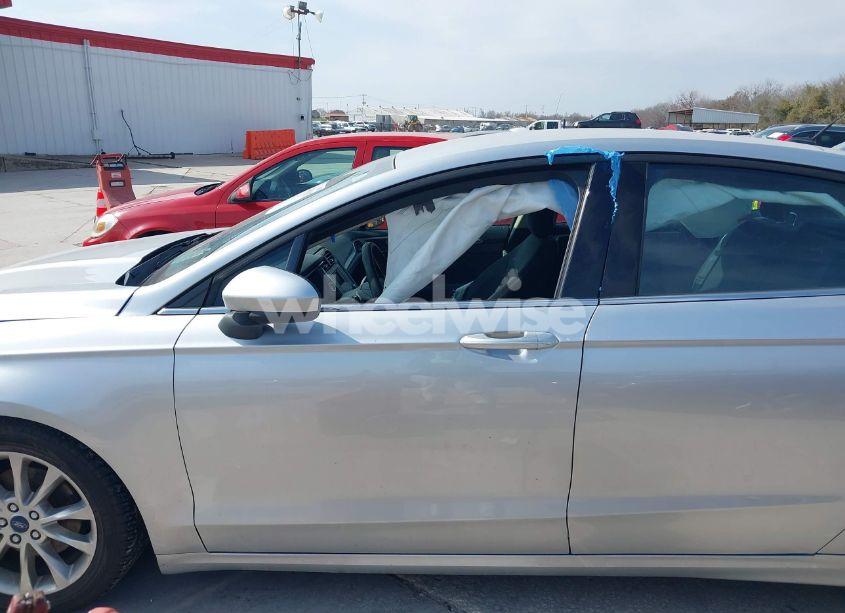 Photo 14 of 2017 Ford Fusion SE (VIN 3FA6P0H73HR330255)