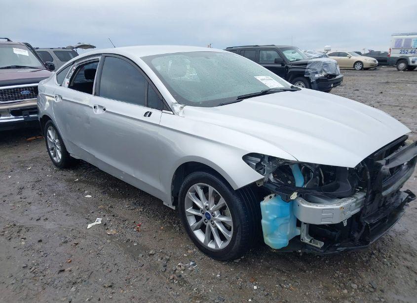 2017 Ford Fusion SE (VIN 3FA6P0H73HR377382) main photo