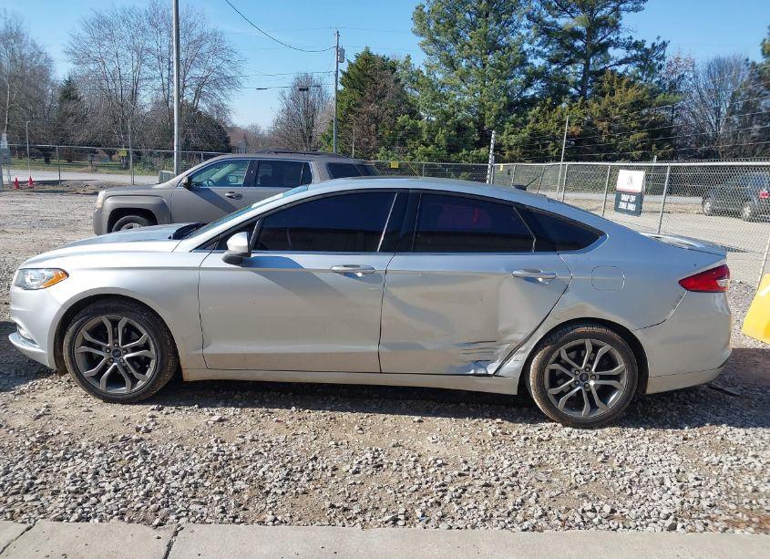 Photo 14 of 2017 Ford Fusion SE (VIN 3FA6P0H73HR391542)