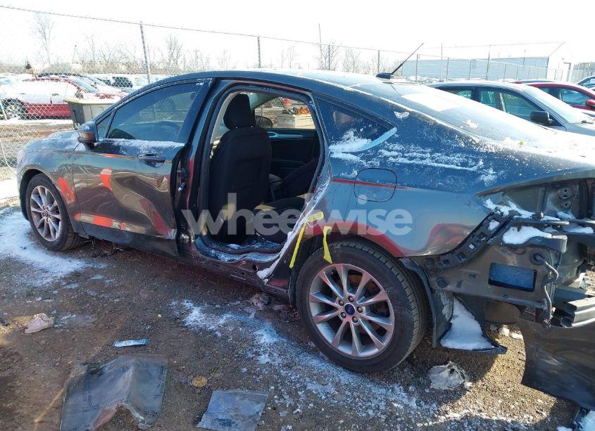 Photo 15 of 2017 Ford Fusion SE (VIN 3FA6P0H73HR404497)