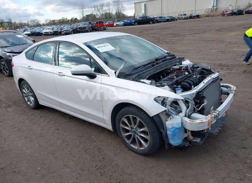 2017 Ford Fusion SE (VIN 3FA6P0H73HR412650) main photo