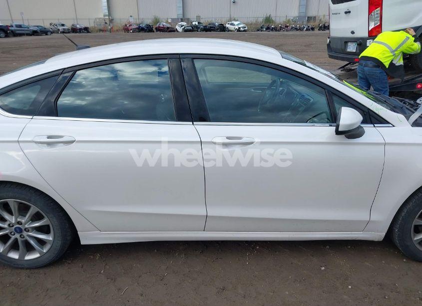 Photo 13 of 2017 Ford Fusion SE (VIN 3FA6P0H73HR412650)