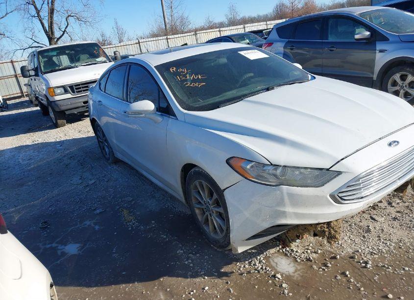 2017 Ford Fusion SE (VIN 3FA6P0H73HR412731) main photo