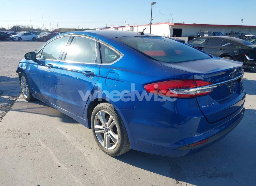 Photo 3 of 2018 Ford Fusion SE (VIN 3FA6P0H73JR117554)