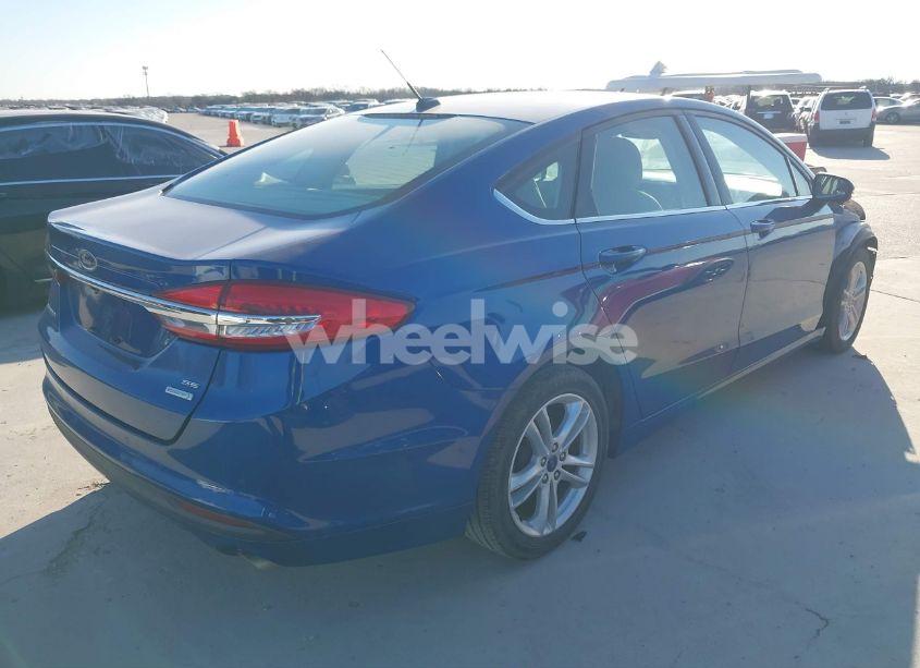 Photo 4 of 2018 Ford Fusion SE (VIN 3FA6P0H73JR117554)
