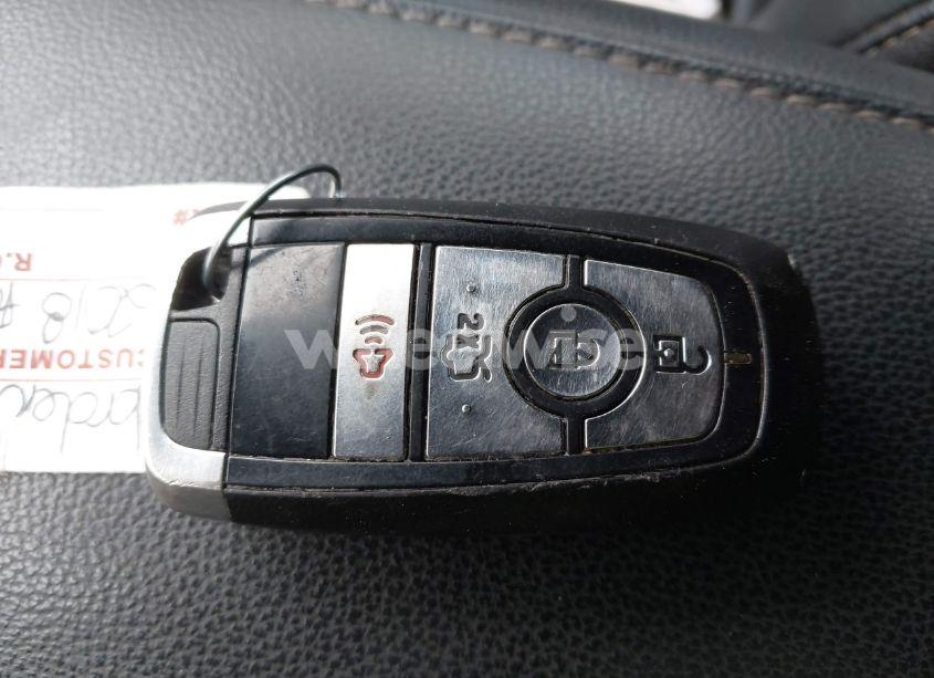 Photo 11 of 2018 Ford Fusion SE (VIN 3FA6P0H73JR165698)