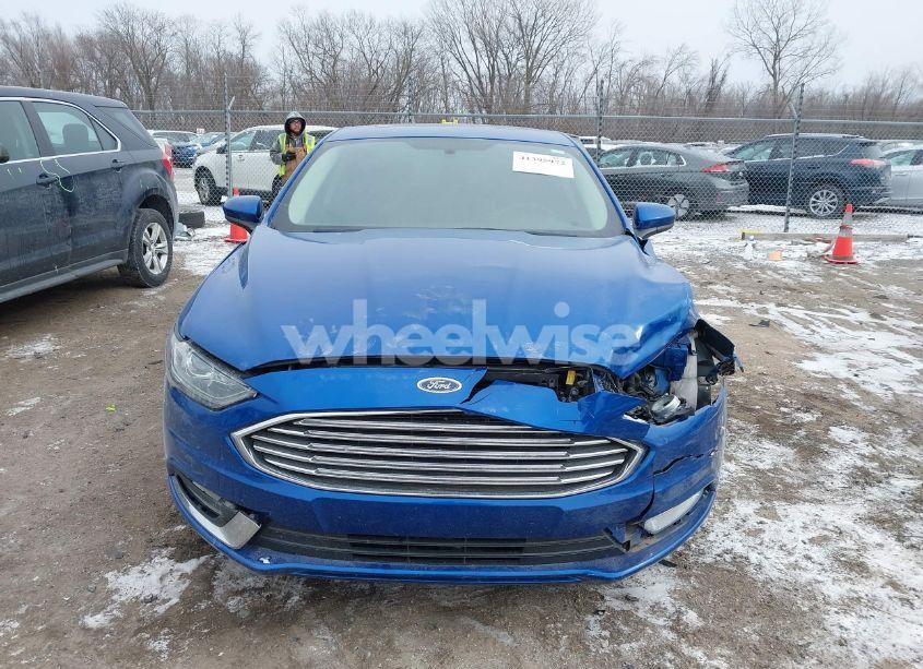 Photo 12 of 2018 Ford Fusion SE (VIN 3FA6P0H73JR165698)