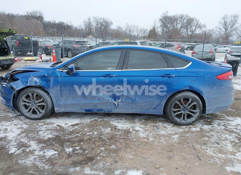 Photo 14 of 2018 Ford Fusion SE (VIN 3FA6P0H73JR165698)