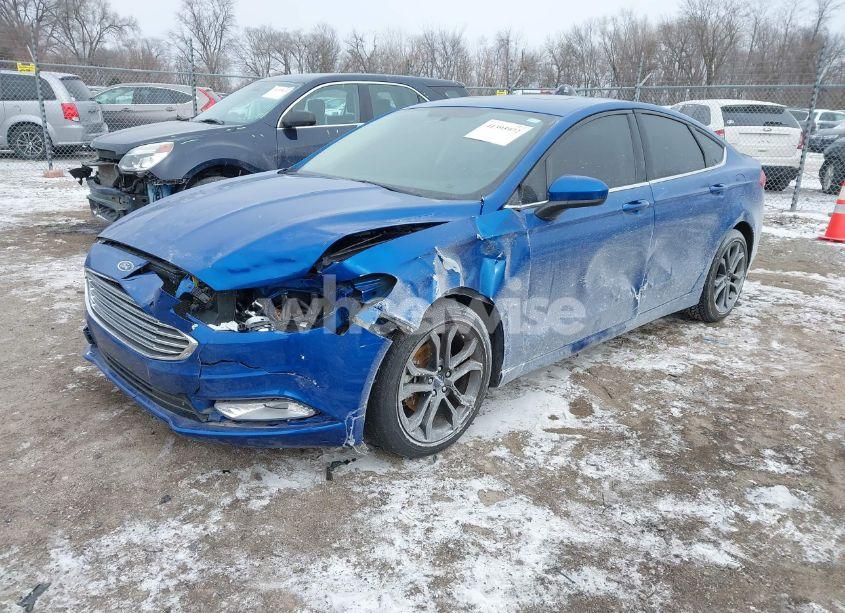 Photo 2 of 2018 Ford Fusion SE (VIN 3FA6P0H73JR165698)