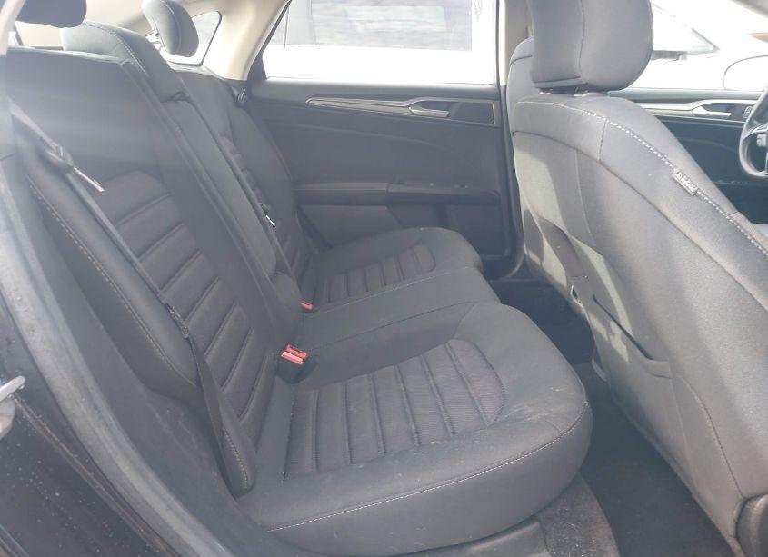 Photo 8 of 2018 Ford Fusion SE (VIN 3FA6P0H73JR174613)