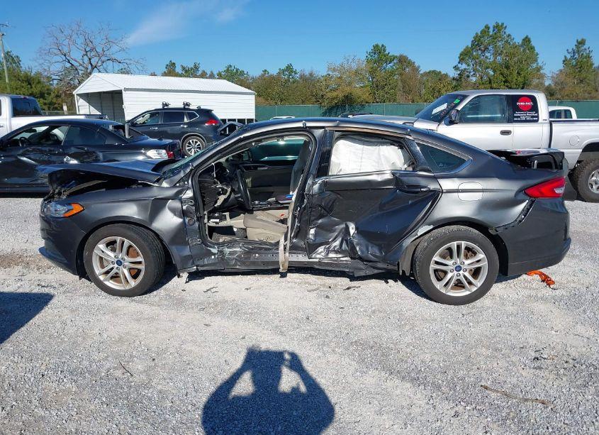 Photo 14 of 2018 Ford Fusion SE (VIN 3FA6P0H73JR225494)