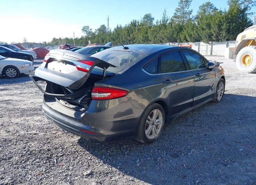 Photo 4 of 2018 Ford Fusion SE (VIN 3FA6P0H73JR225494)