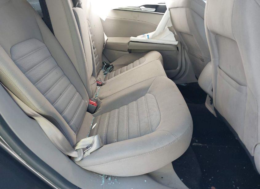 Photo 8 of 2018 Ford Fusion SE (VIN 3FA6P0H73JR225494)