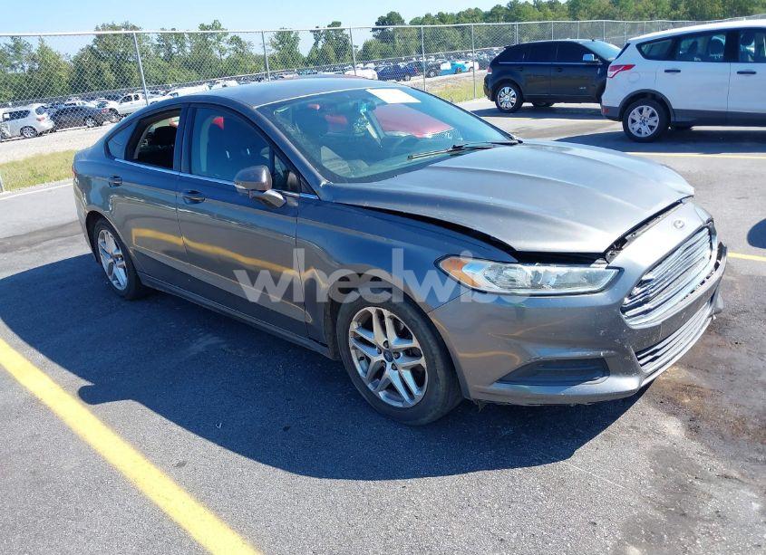 2013 Ford Fusion SE (VIN 3FA6P0H74DR105854) main photo