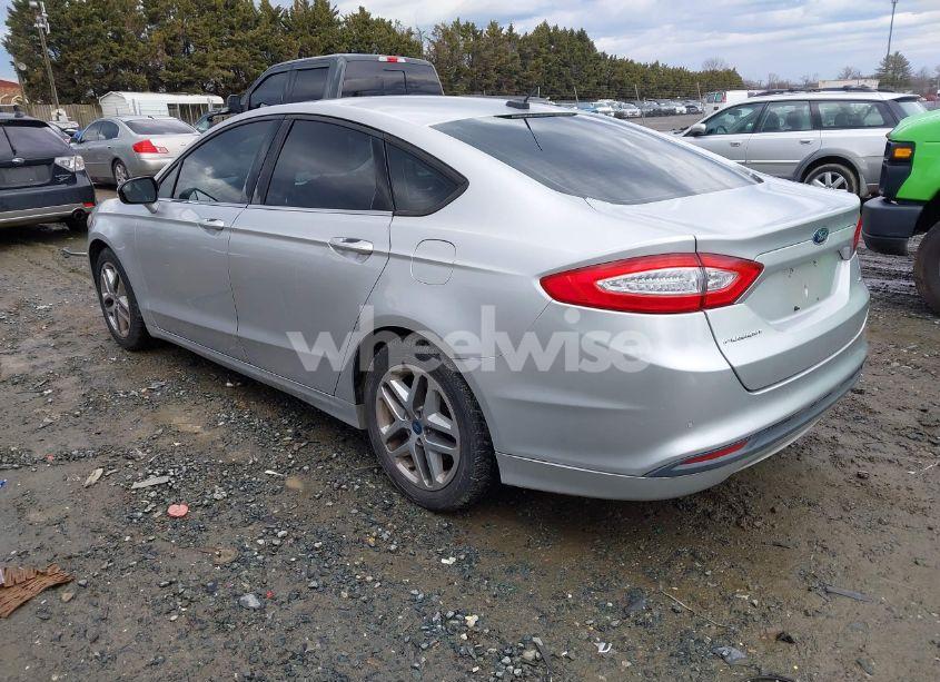 Photo 3 of 2013 Ford Fusion SE (VIN 3FA6P0H74DR152236)