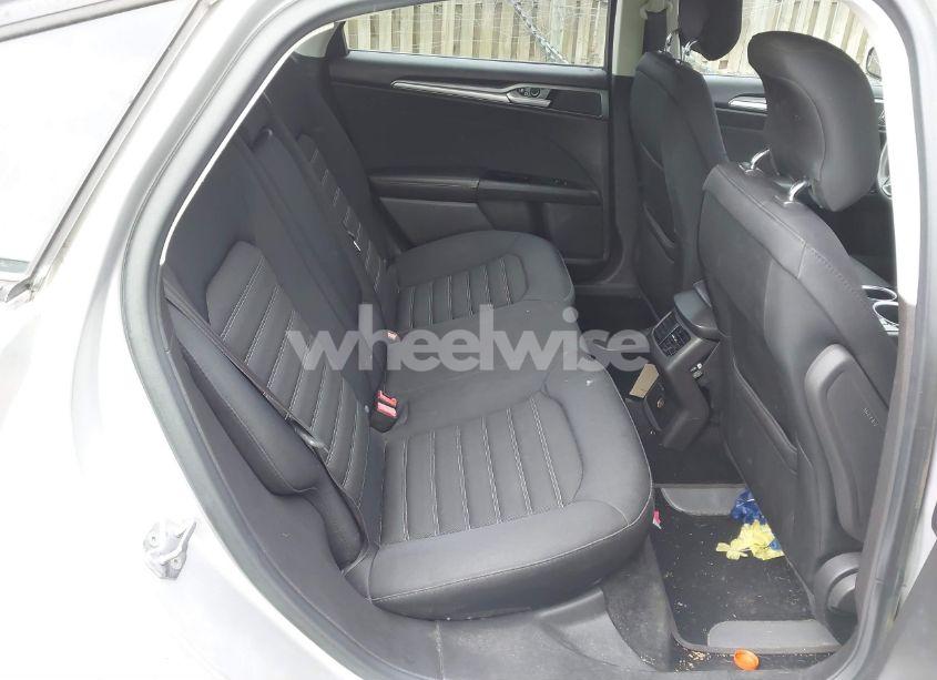 Photo 8 of 2013 Ford Fusion SE (VIN 3FA6P0H74DR152236)